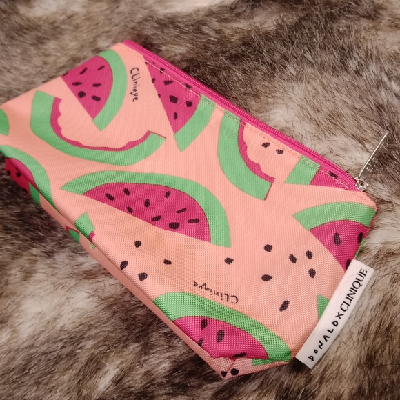 Clinique cosmetic bag - Picture 1 of 8